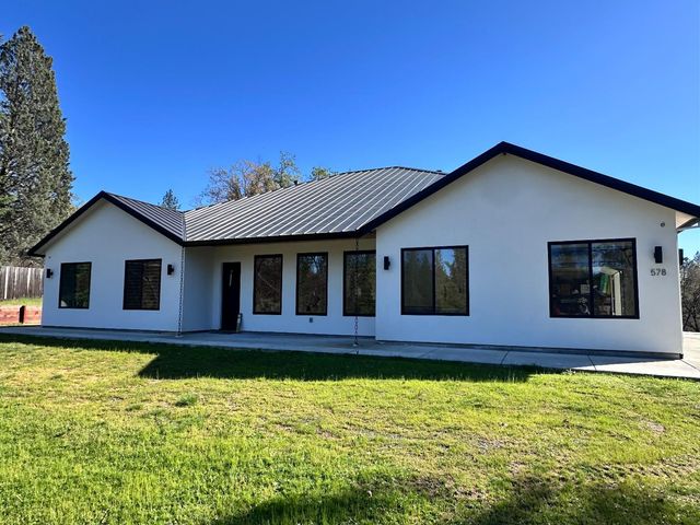 578 Greenwood Dr, Meadow Vista, CA 95722