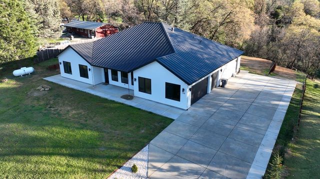 578 Greenwood Dr, Meadow Vista, CA 95722