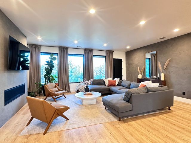 578 Greenwood Dr, Meadow Vista, CA 95722