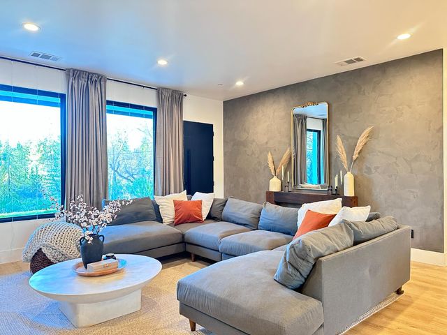 578 Greenwood Dr, Meadow Vista, CA 95722