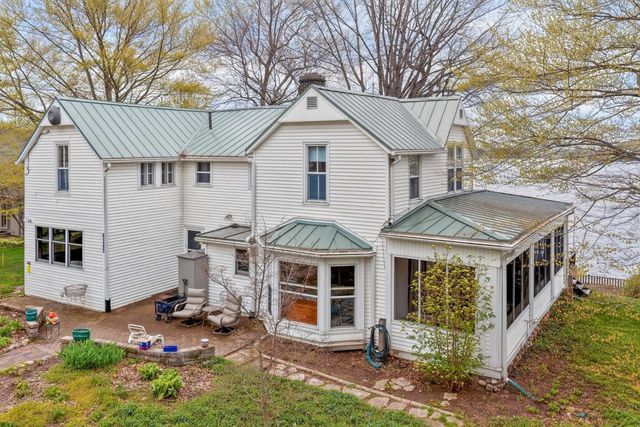 61305 Crooked Creek Road, Cassopolis, MI 49031