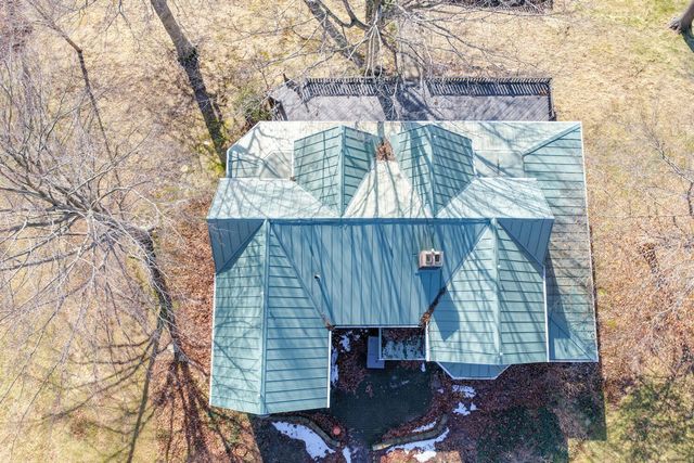 61305 Crooked Creek Road, Cassopolis, MI 49031