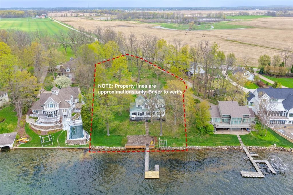 61305 Crooked Creek Road, Cassopolis, MI 49031