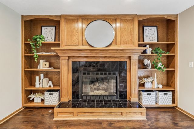 2150 NW 138th Street, Clive, IA 50325