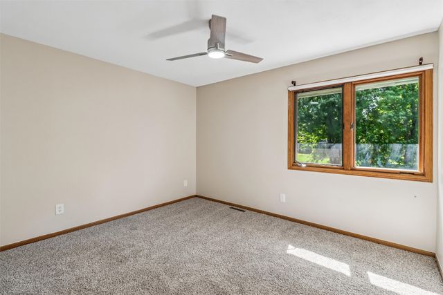 2150 NW 138th Street, Clive, IA 50325