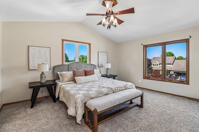 2150 NW 138th Street, Clive, IA 50325