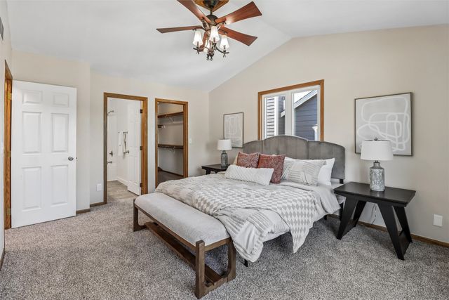 2150 NW 138th Street, Clive, IA 50325