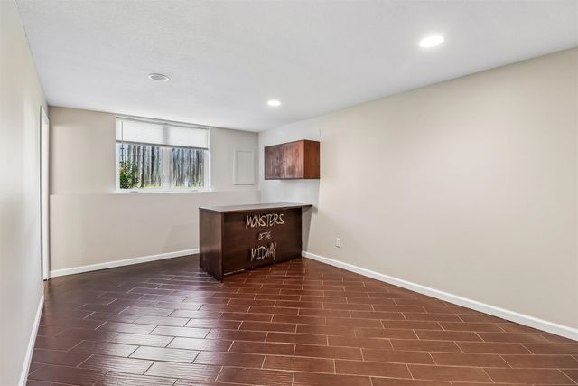2150 NW 138th Street, Clive, IA 50325