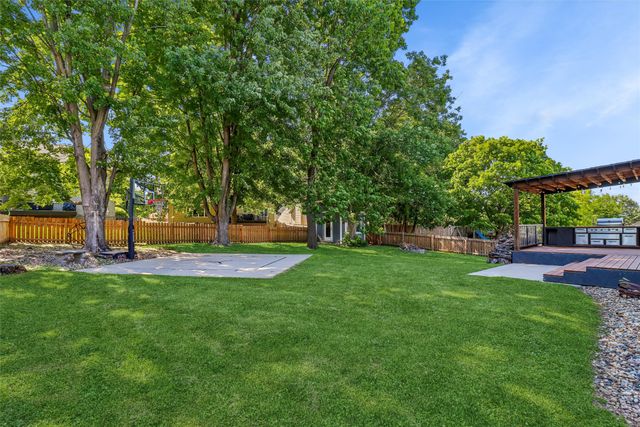 2150 NW 138th Street, Clive, IA 50325