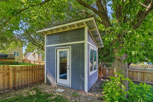 2150 NW 138th Street, Clive, IA 50325
