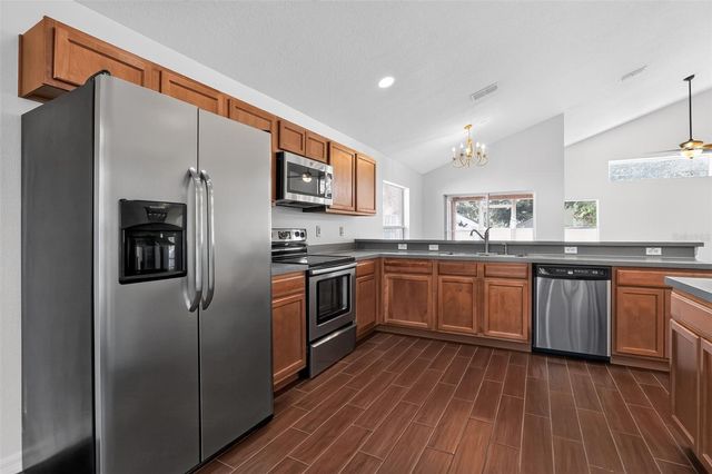 2079 NEWTOWN ROAD, Groveland, FL 34736