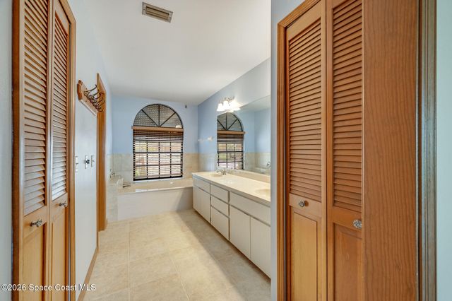 1214 Island Green Drive NE B3-9, Palm Bay, FL 32905