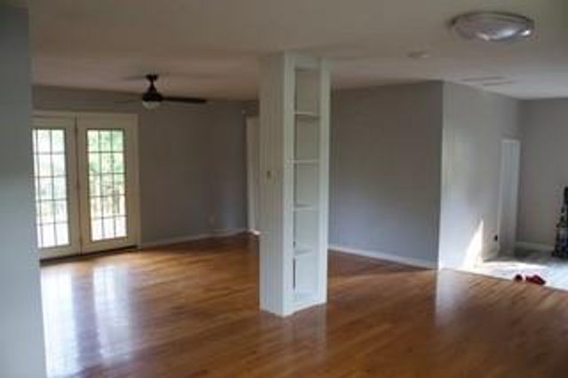 1402 SW Peggy Circle, Lee's Summit, MO 64081