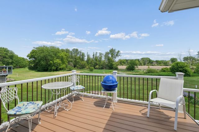 5461 Golfview Avenue N, Oakdale, MN 55128