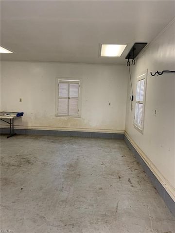 2522 Drum Creek RD, Chesapeake, VA 23321