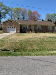 2522 Drum Creek RD, Chesapeake, VA 23321