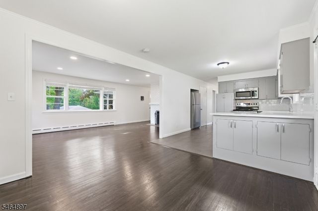 50 Hunters Ln, Sparta Twp., NJ 07871