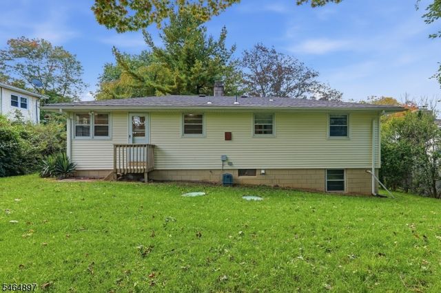 50 Hunters Ln, Sparta Twp., NJ 07871