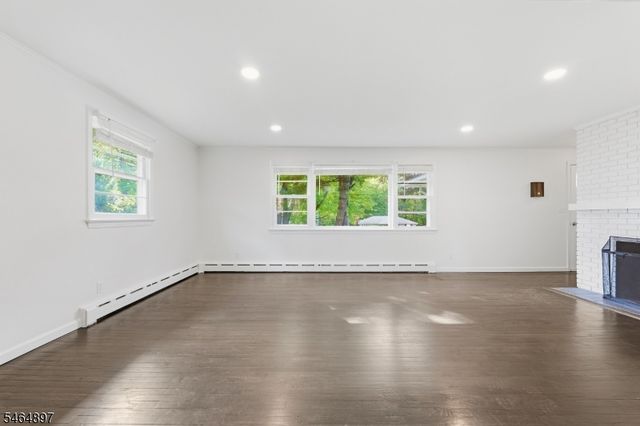 50 Hunters Ln, Sparta Twp., NJ 07871