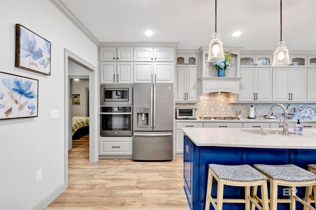 9492 Neumann Drive, Elberta, AL 36530