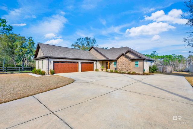 9492 Neumann Drive, Elberta, AL 36530