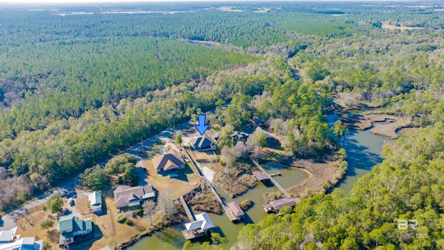 9492 Neumann Drive, Elberta, AL 36530