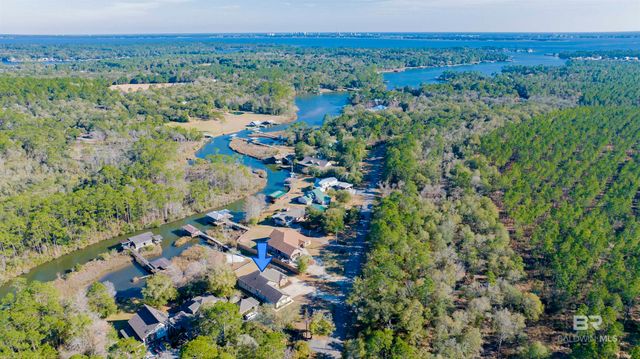 9492 Neumann Drive, Elberta, AL 36530