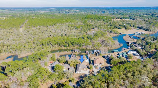 9492 Neumann Drive, Elberta, AL 36530