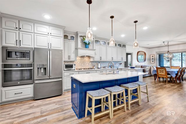 9492 Neumann Drive, Elberta, AL 36530