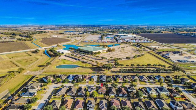 1118 Desert Palms Lane, Rosenberg, TX 77471