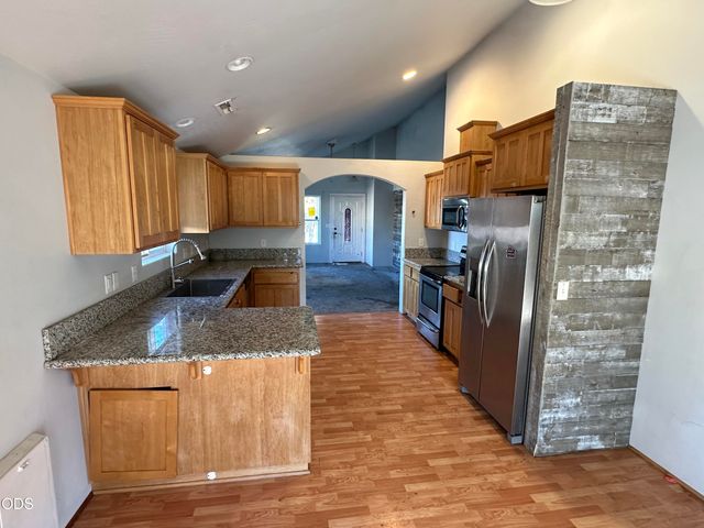 1063 Katie Mae Drive, Medford, OR 97501