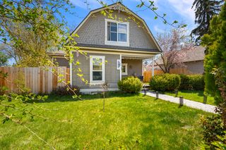 122 SW 10th Street, Redmond, OR 97756