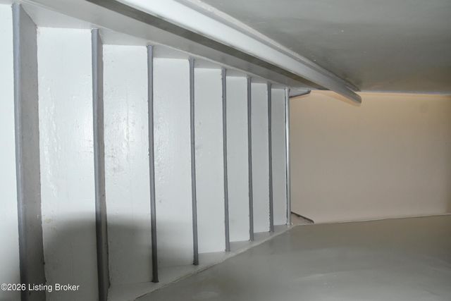 2012 W Main St, Louisville, KY 40203