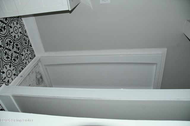 2012 W Main St, Louisville, KY 40203