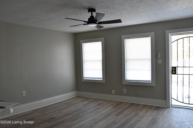 2012 W Main St, Louisville, KY 40203