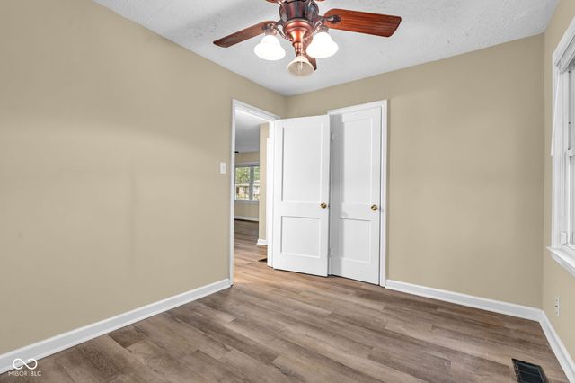 246 N 6th Avenue, Beech Grove, IN 46107