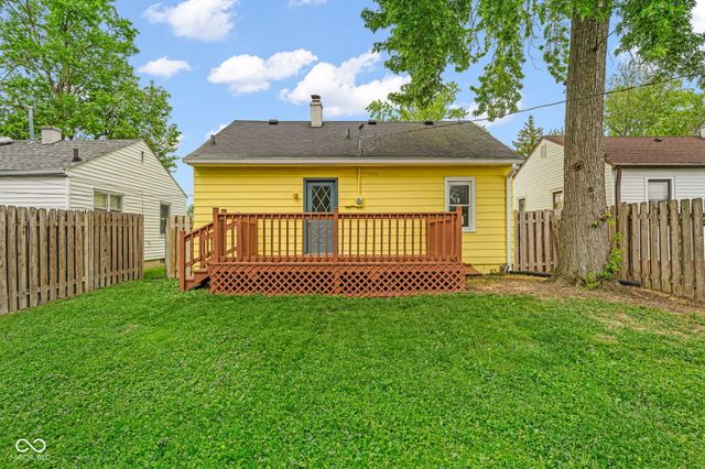 246 N 6th Avenue, Beech Grove, IN 46107