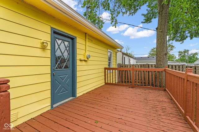 246 N 6th Avenue, Beech Grove, IN 46107