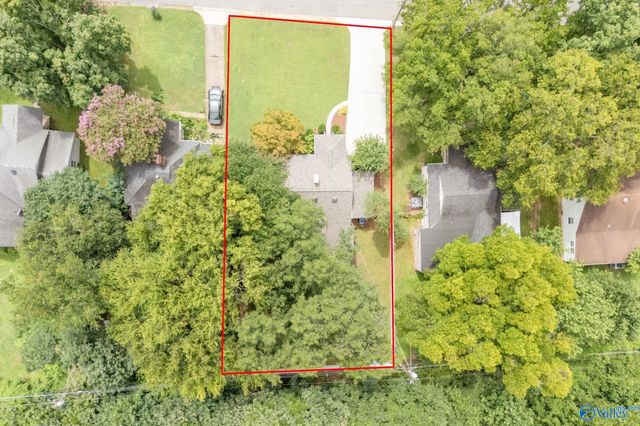 2039 Vanderbilt Drive SW, Huntsville, AL 35801
