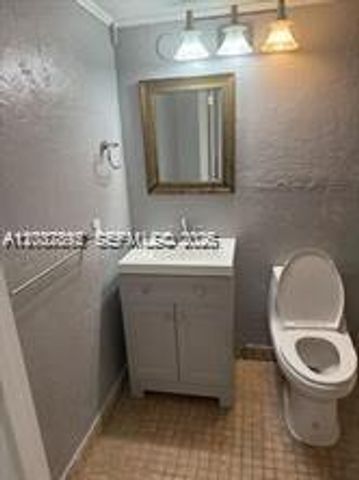 2025 NE 164 307 307, North Miami Beach, FL 33162