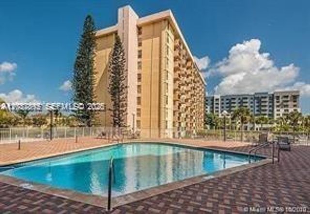 2025 NE 164 307 307, North Miami Beach, FL 33162