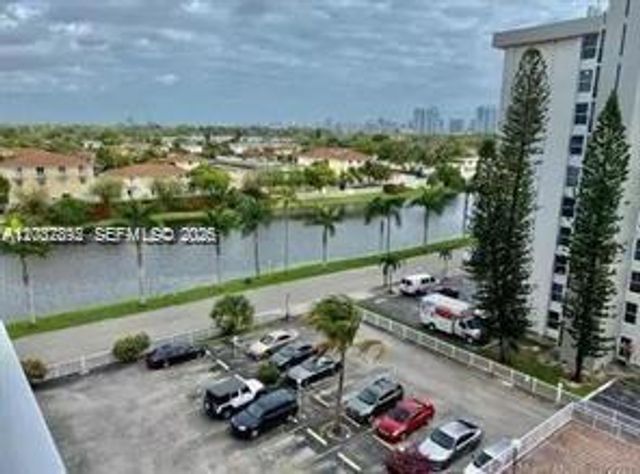 2025 NE 164 307 307, North Miami Beach, FL 33162