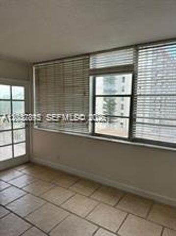 2025 NE 164 307 307, North Miami Beach, FL 33162