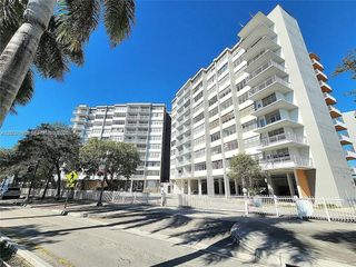 2025 NE 164 307 307, North Miami Beach, FL 33162