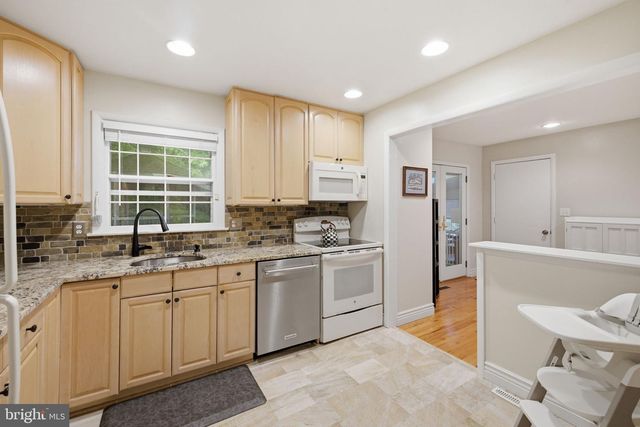 11937 BAYSWATER RD, Gaithersburg, MD 20878