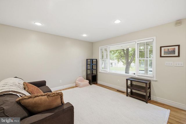 11937 BAYSWATER RD, Gaithersburg, MD 20878