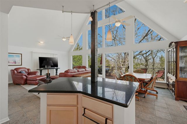 102 Hacienda Drive, Pottsboro, TX 75076