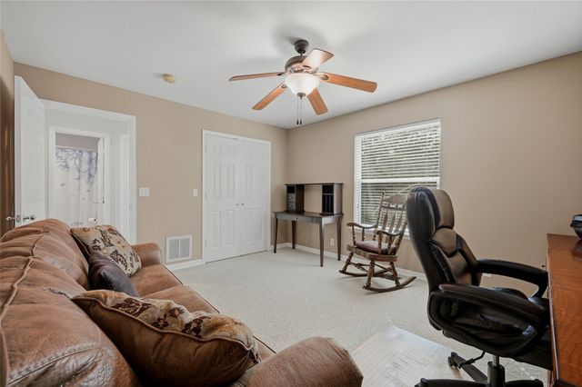 102 Hacienda Drive, Pottsboro, TX 75076