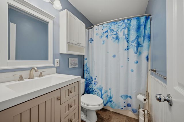 102 Hacienda Drive, Pottsboro, TX 75076