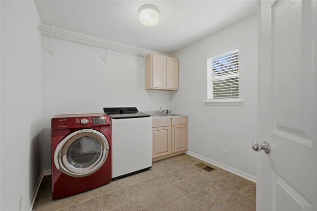 102 Hacienda Drive, Pottsboro, TX 75076